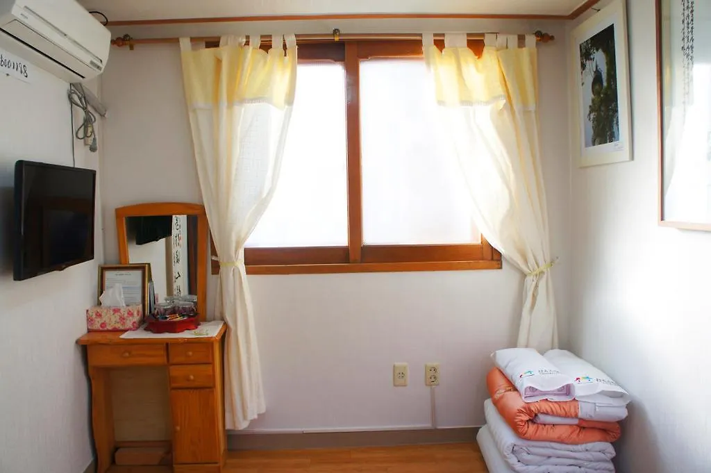 Yeonwoo Guesthouse Seoul Guest house
